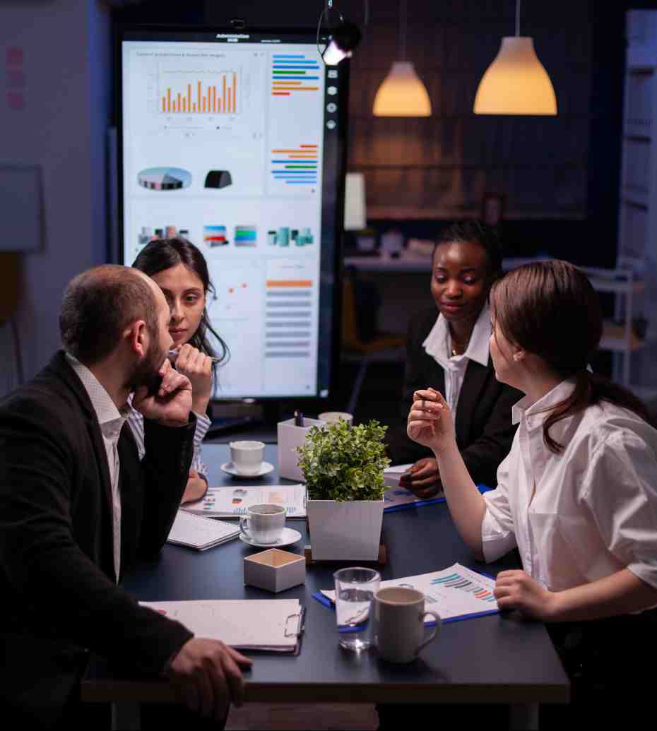 Recruiter using hiring solutions platform to shortlist candidates